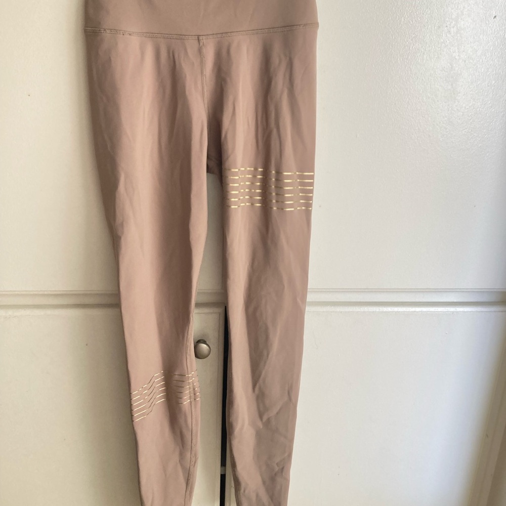 Alo Yoga Airlift High-Waist Leggings XS Taupe Gold Stripe (Read)